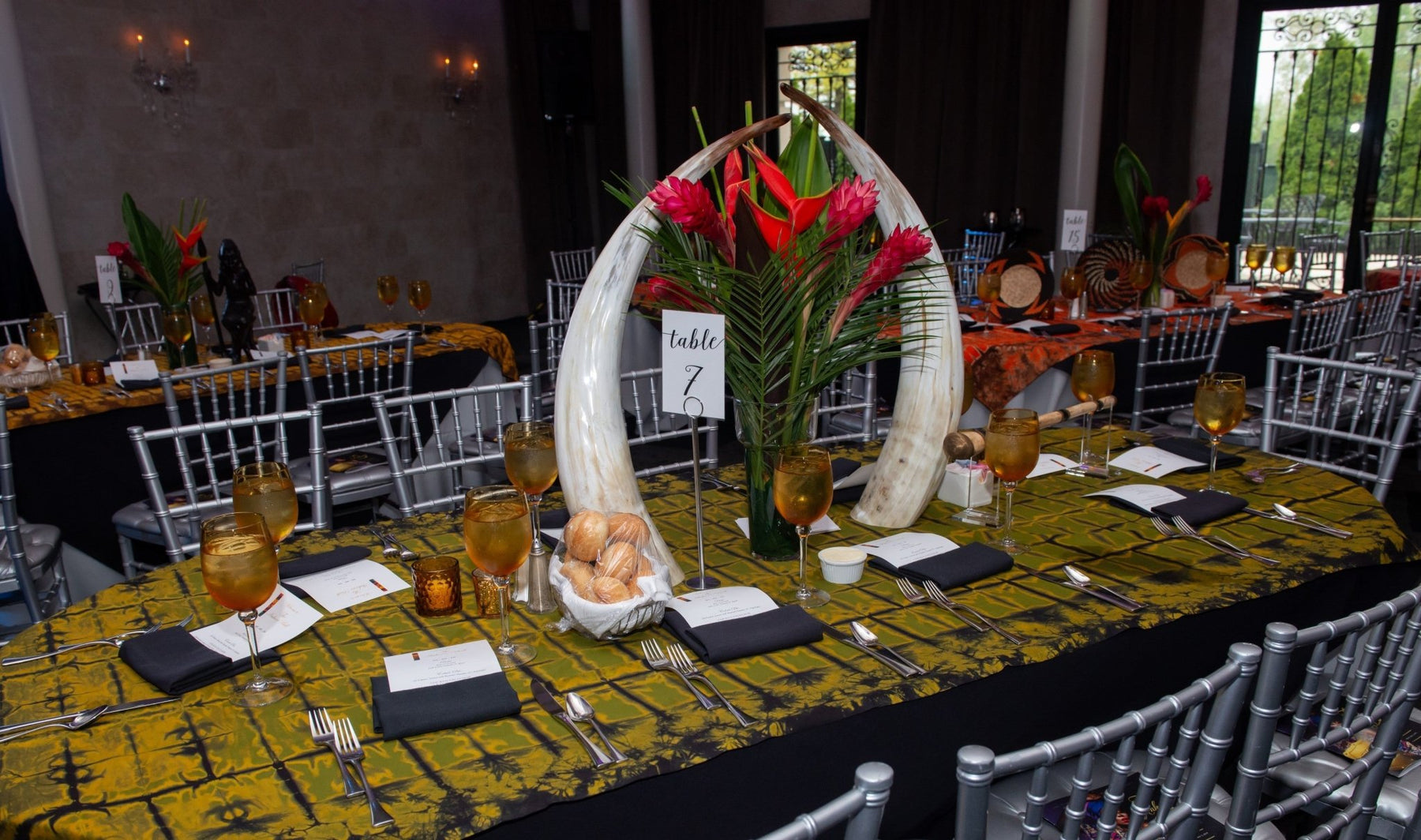 Beautiful Table Settings and Home Decor for the Holidays from Luangisa African Gallery - Luangisa African Gallery