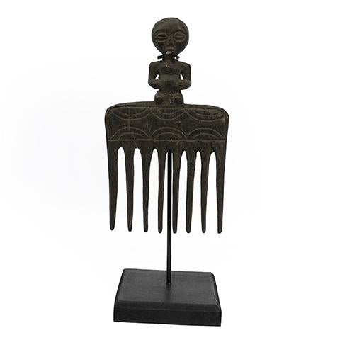 Kuba Figural Comb on Stand 03