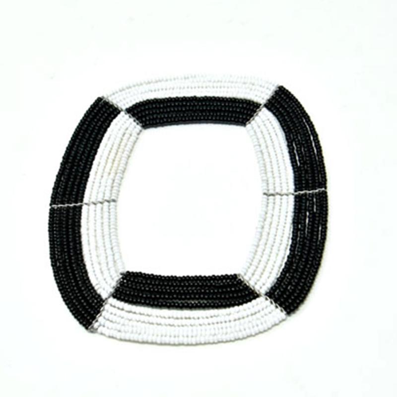 Maasai Square Beaded Bangle 02 - Black & White