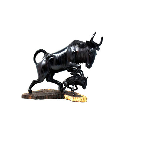 Wildebeest with Baby Sculpture 02